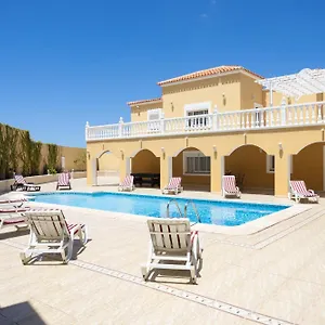  Villa Luxurious 1,5 Kilometers From Spagna